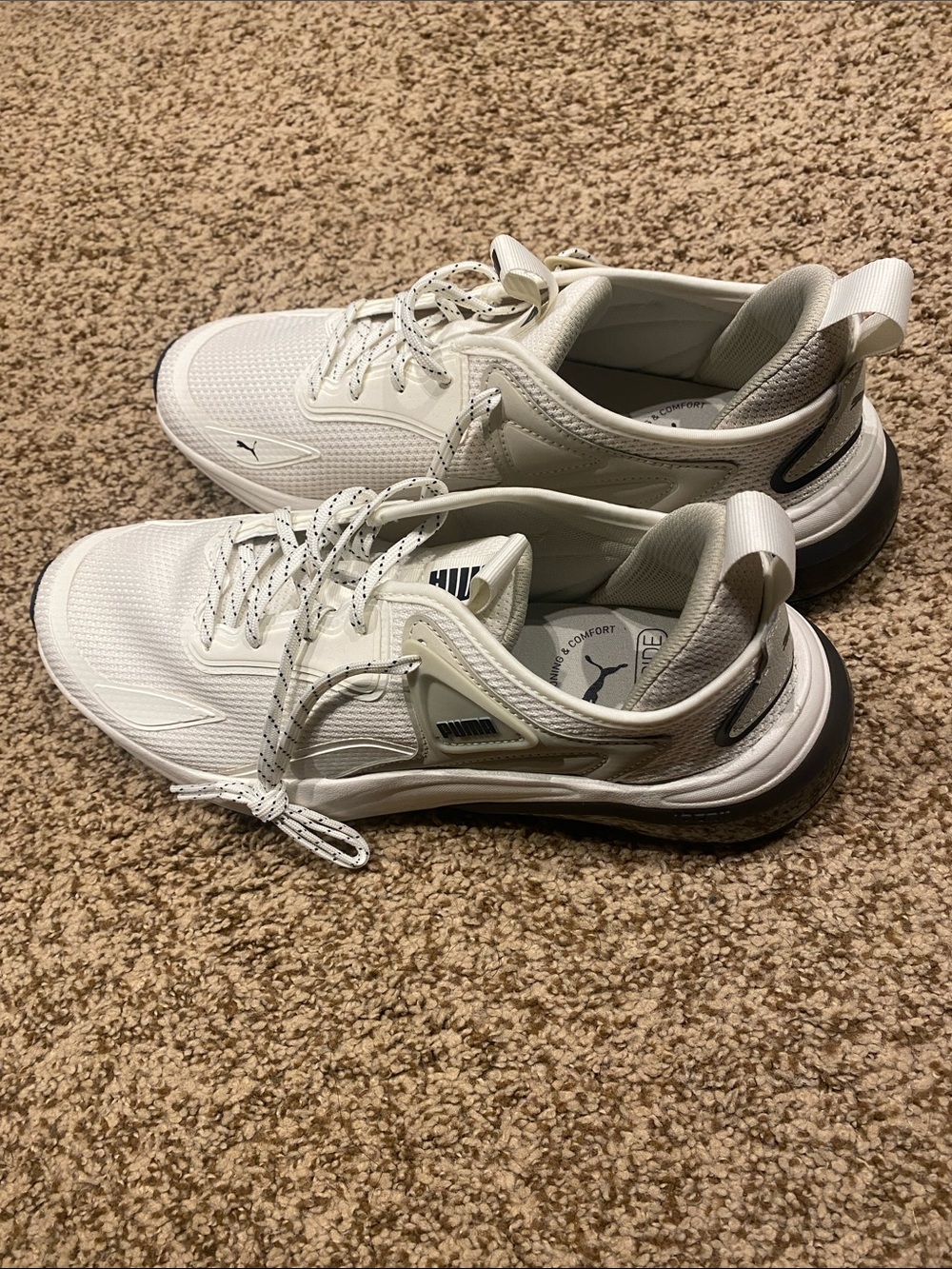 Puma Men’s White and Gray Athletic Sneakers